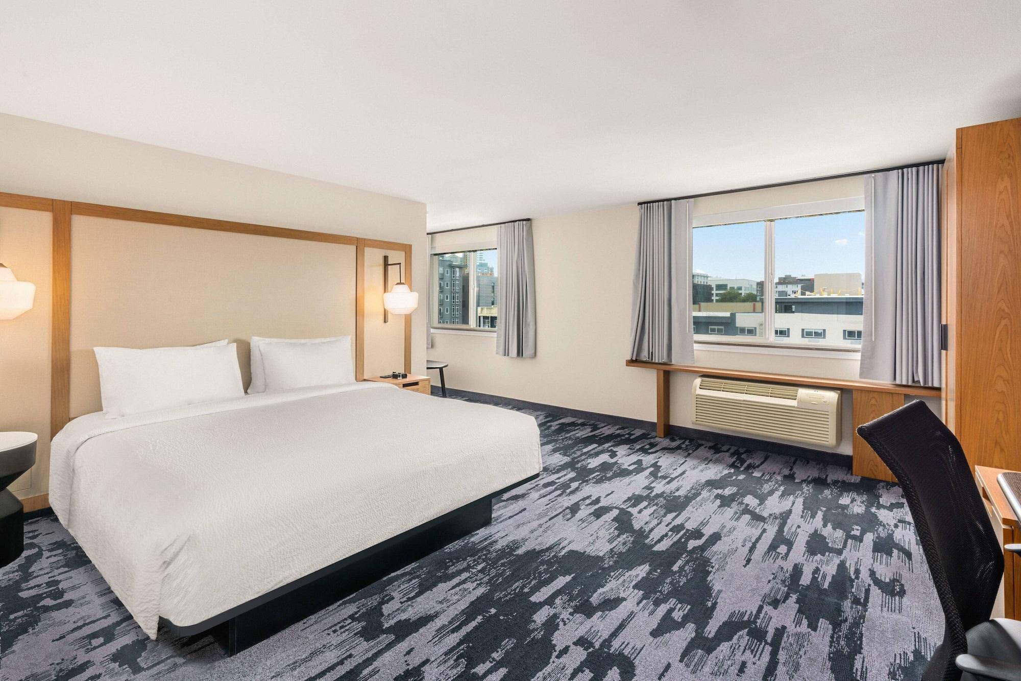 Holiday Inn Express & Suites Seattle - City Center Экстерьер фото